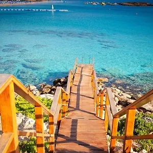 Silver Sands Πρωταράς
